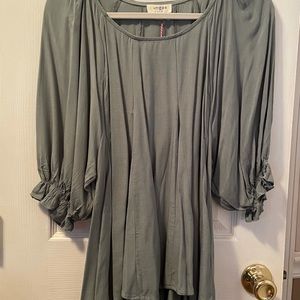 Umgee small dusty mint blouse has been worn once. No longer has the tag.